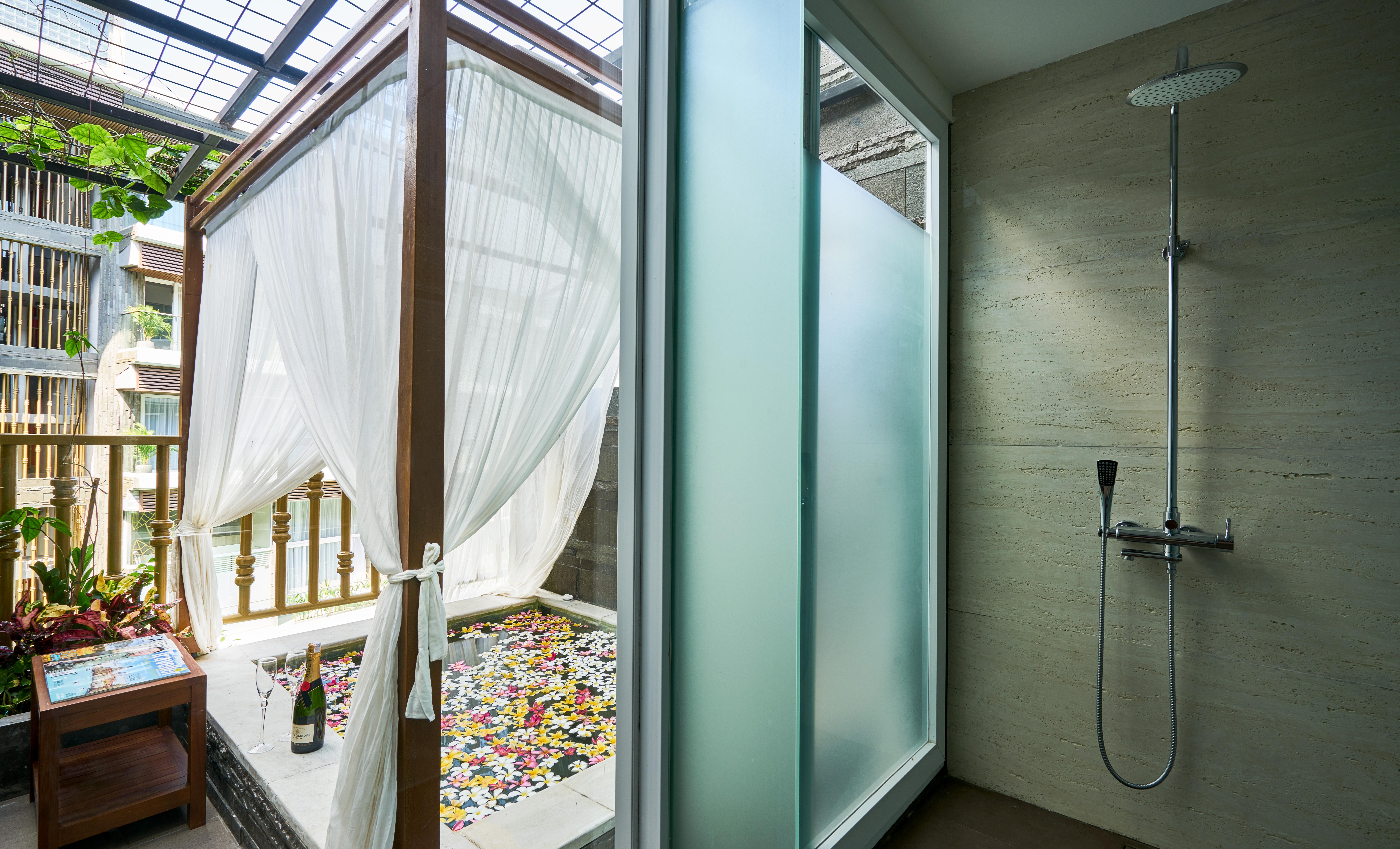 The Crystal Luxury Bay Resort Nusa Dua Nusa Dua  Ngoại thất bức ảnh
